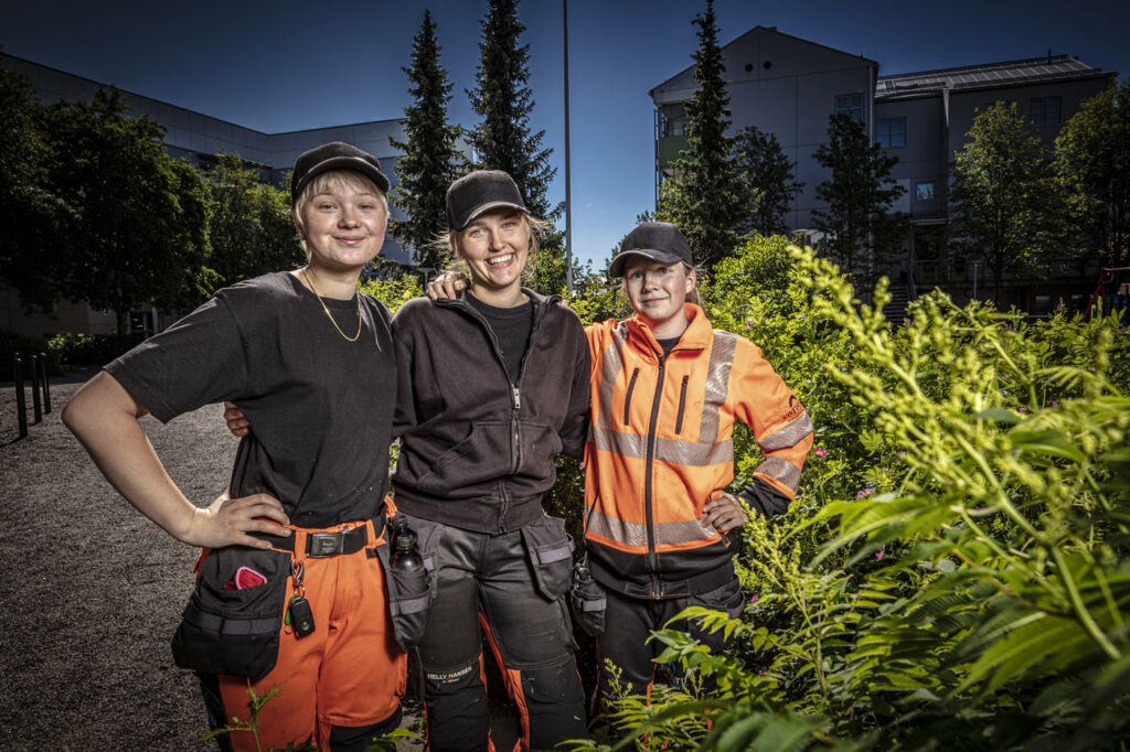 Vaktmestere fra Gårdreform i arbeid